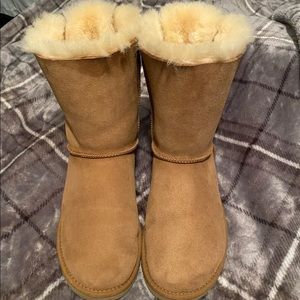 UGG BAILEY BOW BOOTS